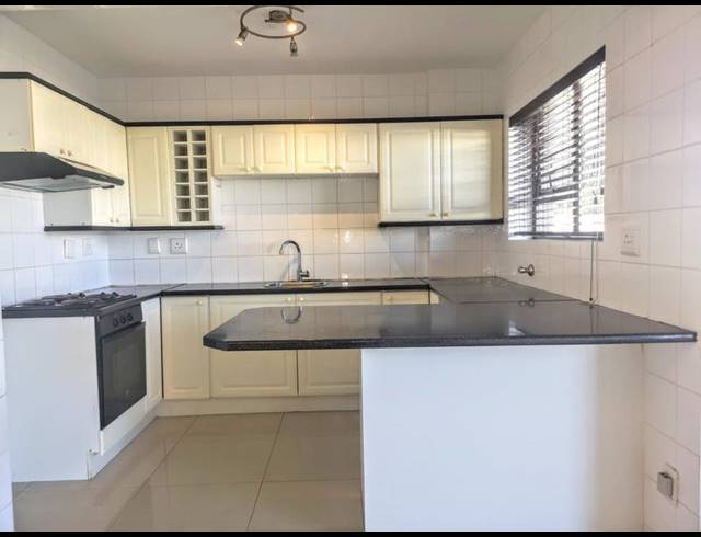 1 BEDROOM PROPERTY TO RENT IN BEACHFRONT